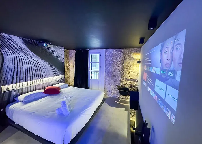 The Black Boutique -- Turistea Suites Zaragoza