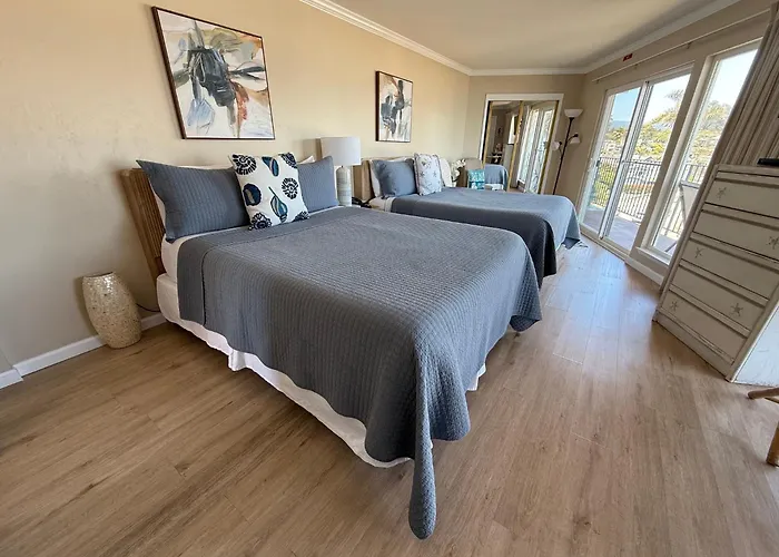 Capitola Beach Suites