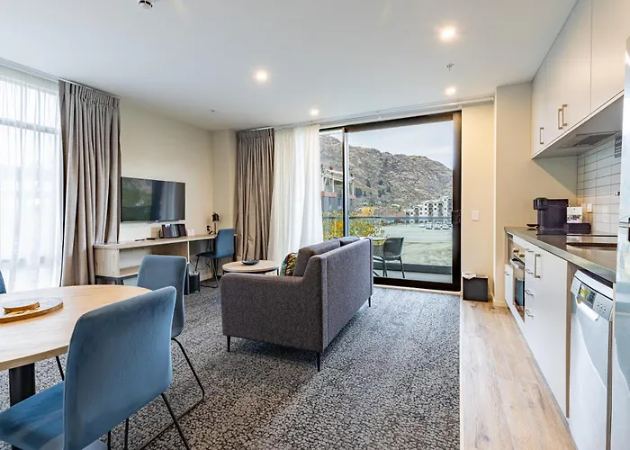 Queenstown Hotels