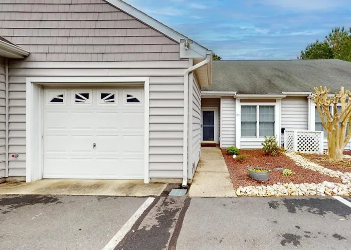 Salt Pond -- 23 Topsail Village Bethany Beach
