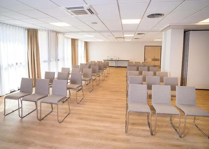 ibis Styles Tours Centre