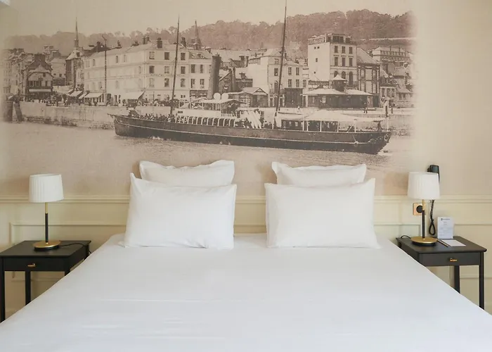 Best Western Le Cheval Blanc -Centre- Vieux Port