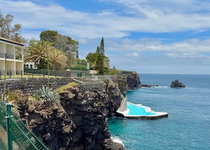 Albatroz Beach & Yacht Club Santa Cruz - Madeira