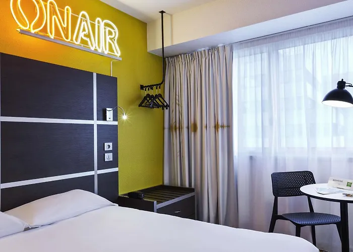 Hotel ibis Styles Massy Opéra