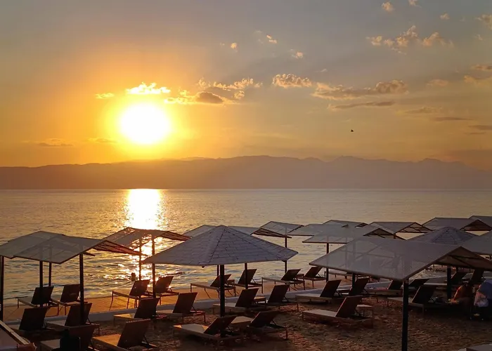 Hotel Metropol - Metropol Lake Resort Lagadin