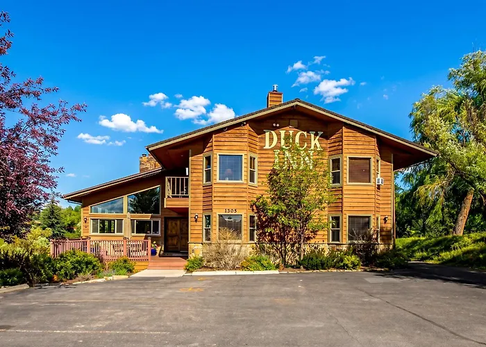 Duck Inn Lodge Whitefish