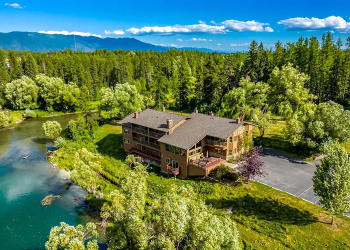 Duck Inn Lodge Whitefish