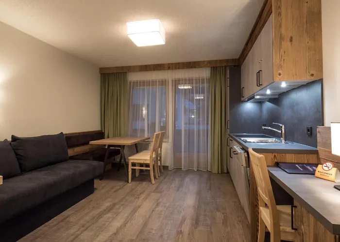 Hotel & Apart Central Fügen