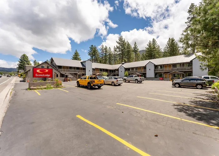 Econo Lodge Inn & Suites Heavenly Village Area South Lake Tahoe