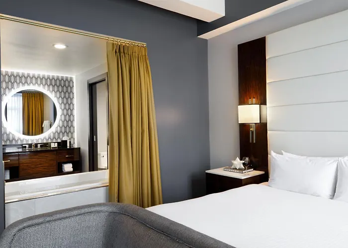 Hotel Metro, Autograph Collection Milwaukee