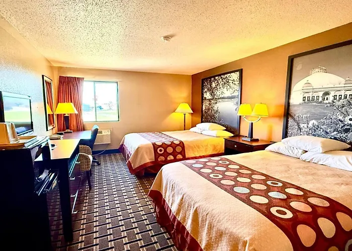 Melrose Hotels