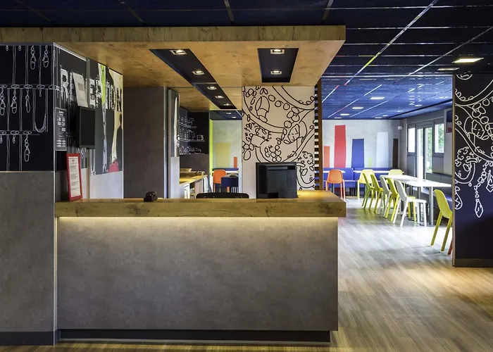 ibis budget Versailles Chateau Saint cyr l'Ecole