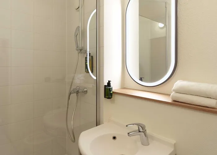 Hotels in Vitry-sur-Seine