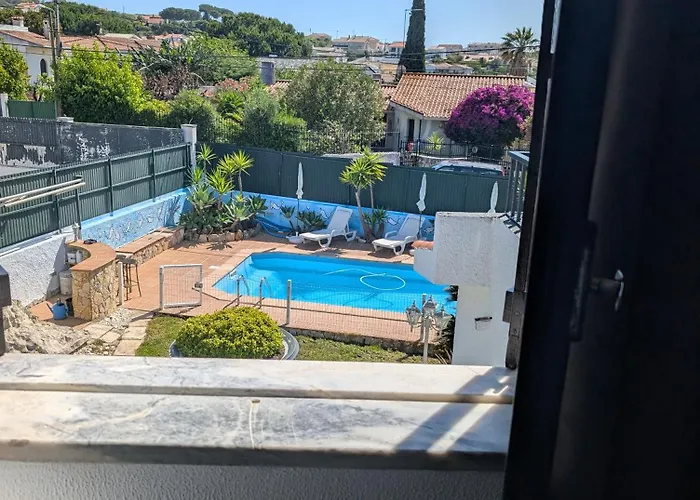 Casa Teresinha Acomodação com café da manhã Sesimbra