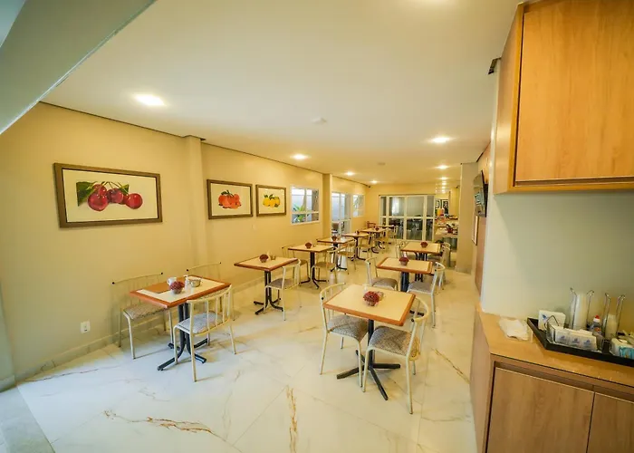 Hotel Riviera Lins