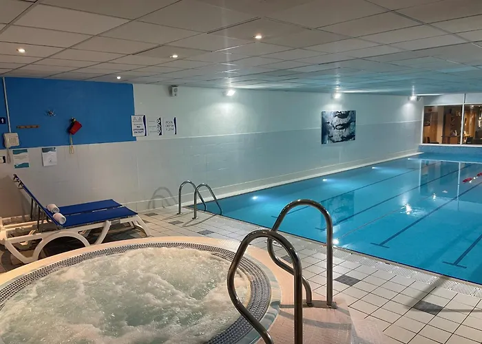 Holiday Inn Edinburgh Zoo By Ihg