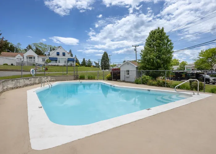 Blue Spruce Motel Plymouth