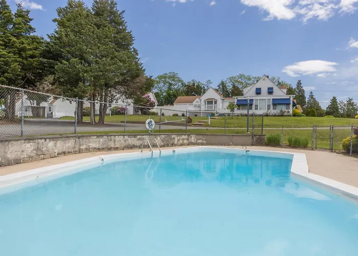 Blue Spruce Motel Plymouth