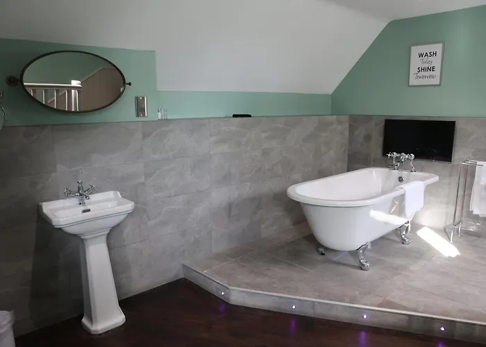 Rogerthorpe Manor Hotel