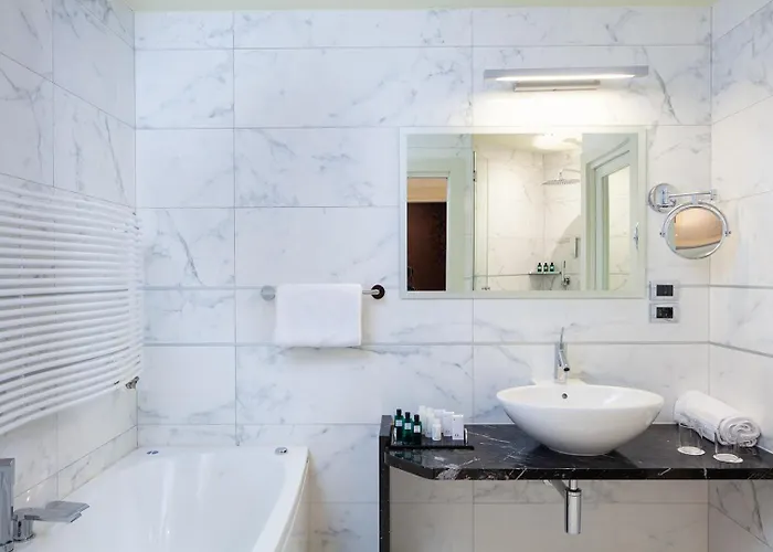 Hotel Kristal Palace - TonelliHotels Riva del Garda