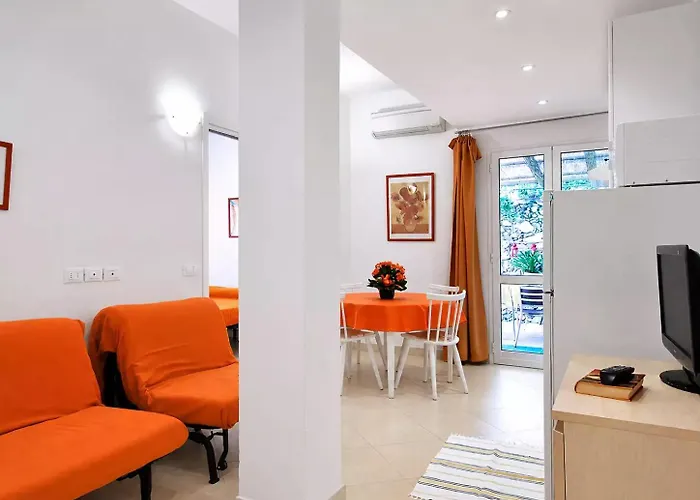 Residence Glicini Finale Ligure