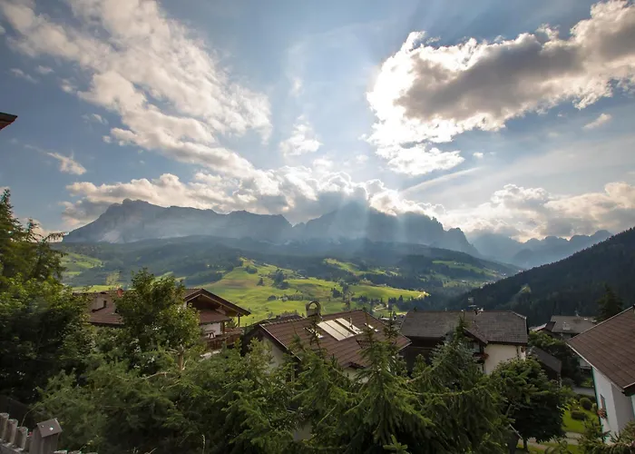 Hotels in La Villa (Trentino Alto Adige)