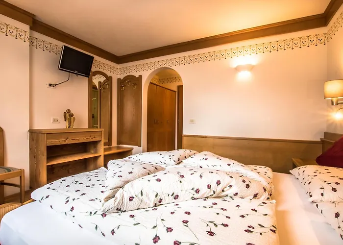 Hotel Ciasa Montanara La Villa 