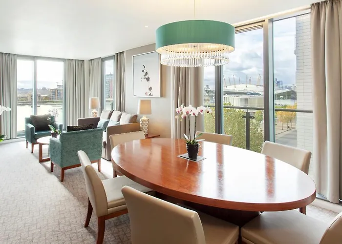 Crowne Plaza London - Docklands By Ihg Hotel