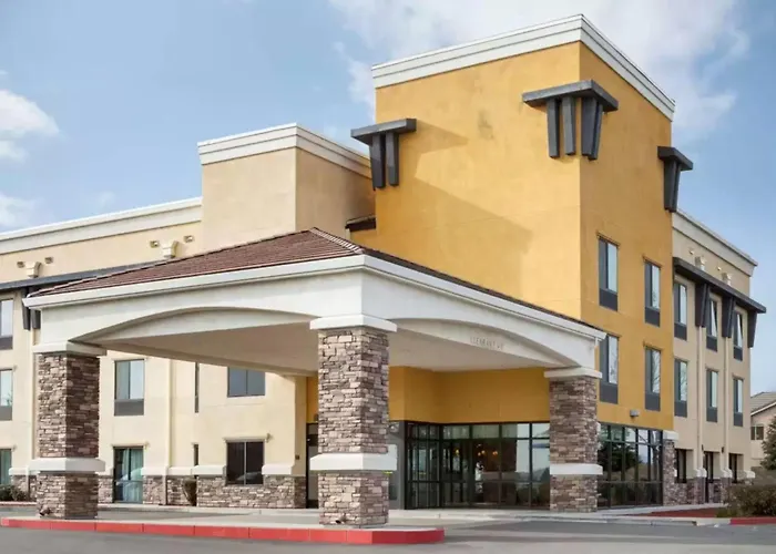 Dixon Hotels