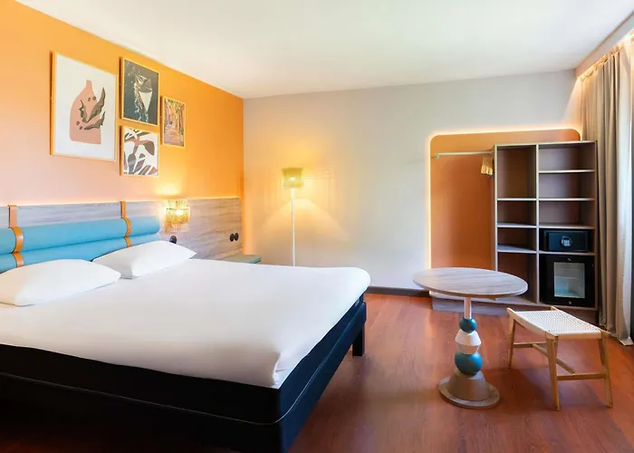 Hotel ibis Golfe de Saint-Tropez à Cogolin