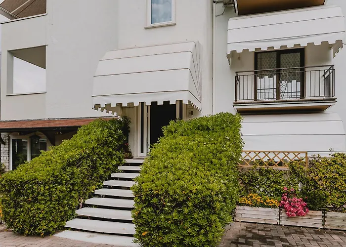 Casa Ginev Room & Apartments
