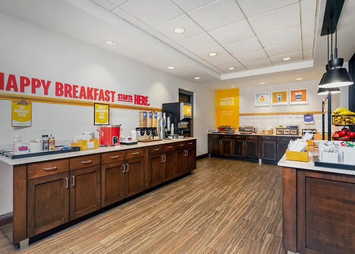 Hampton Inn & Suites - Deland