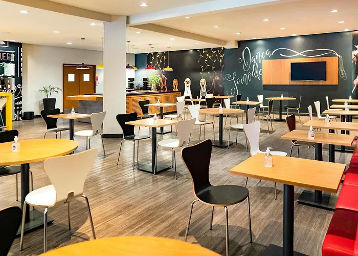 Ibis Joinville
