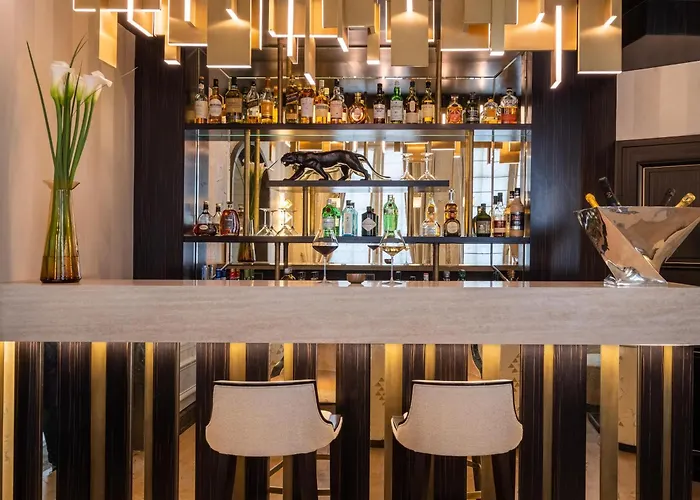 Hotel Elysia By Inwood Hotels Parijs