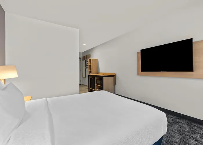Mountain View Hotels