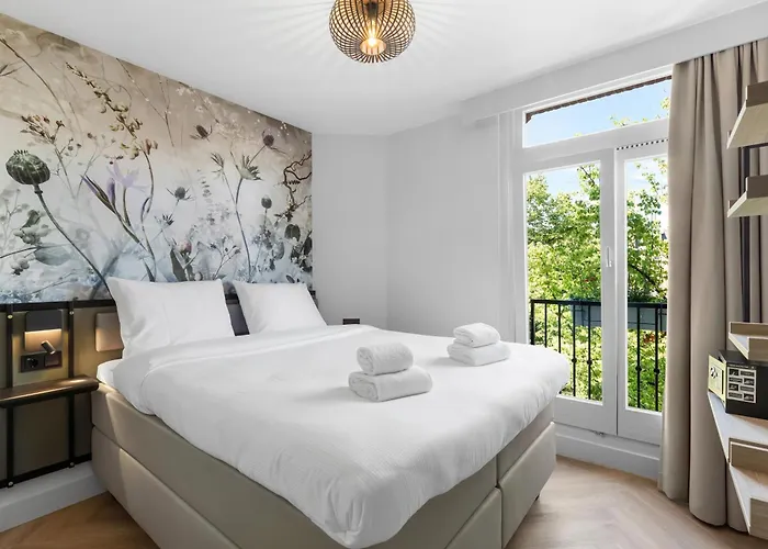 Dutch Design Hotel Vondelpark Amsterdam