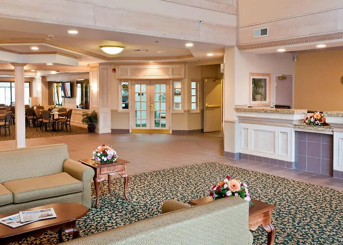 Comfort Suites University Area Notre Dame-South Bend