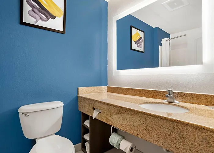 Comfort Inn & Suites Dothan Northside Plaza