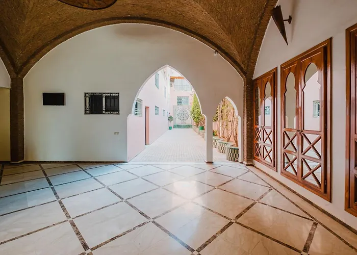 Amoud Apartments - Stylish Comfort At Residence Dyar Al Kheir
