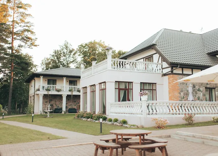 Hotels in Usma