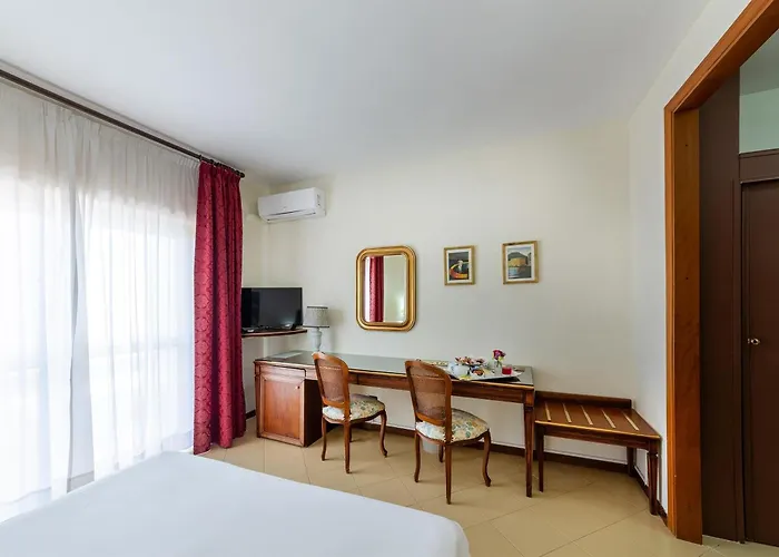 Hotel Sakura Torre del Greco