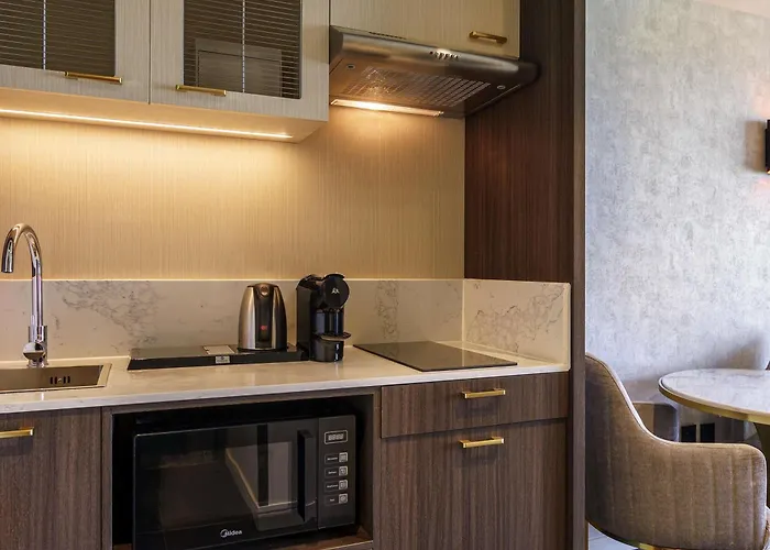 Lower Hutt Hotels
