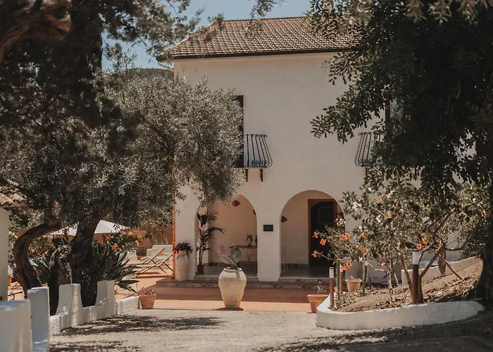 Villa Toto Resort