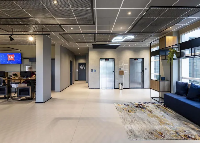 Ibis Aruja Hotel