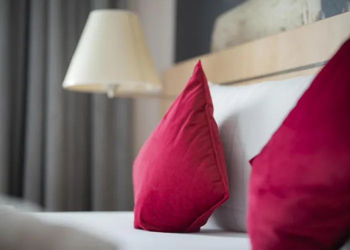 Hotels in Senheim