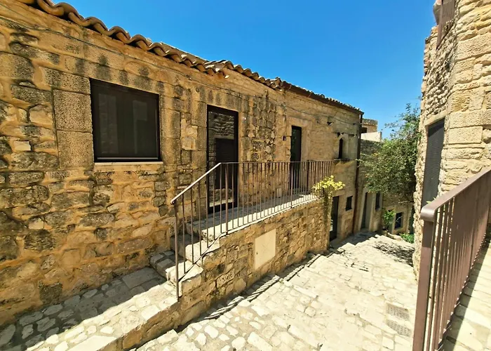 Appartamento Borgo Hedone With Shared Pool Scicli