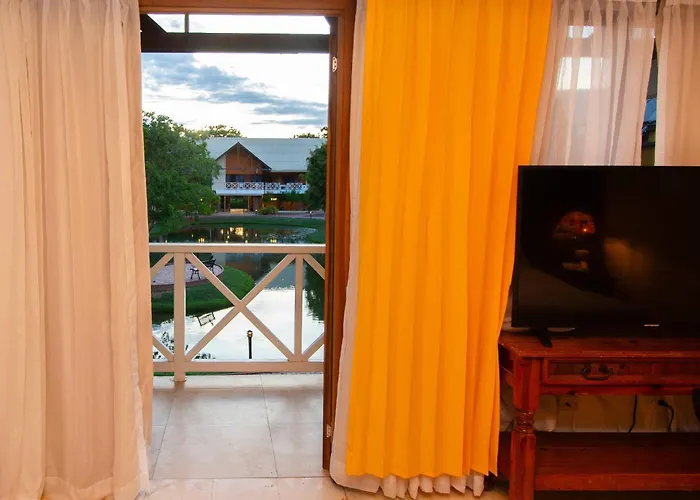 Chitre Hotels