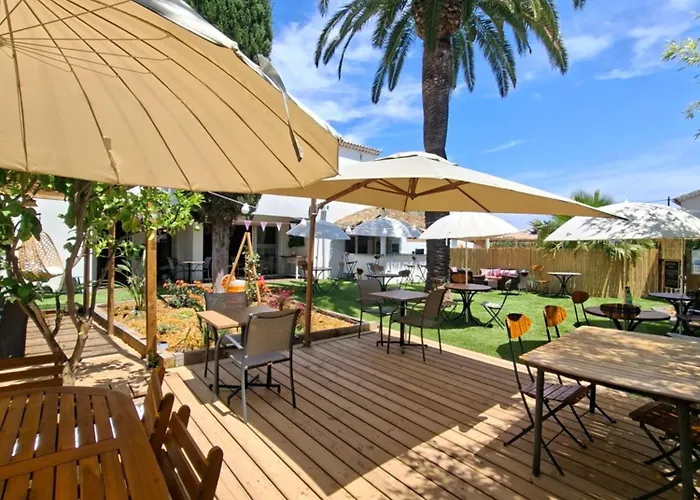 Sanary-sur-Mer Hotels