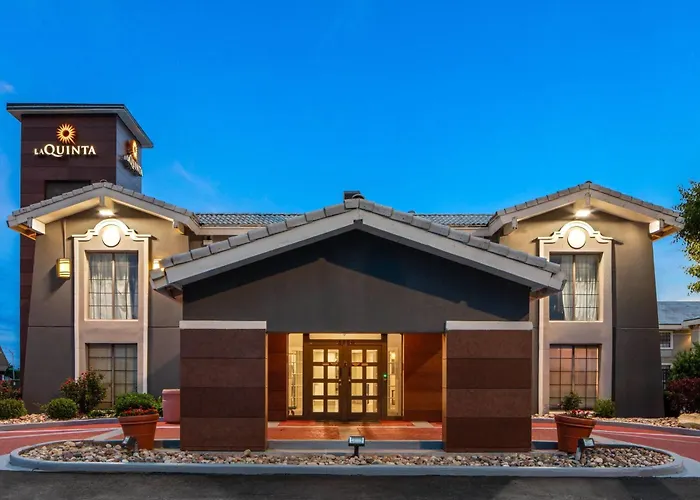La Quinta Inn By Wyndham Omaha West