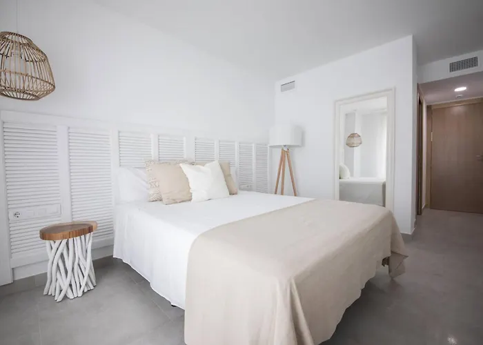 Hostal Cervantes Playa Garrucha